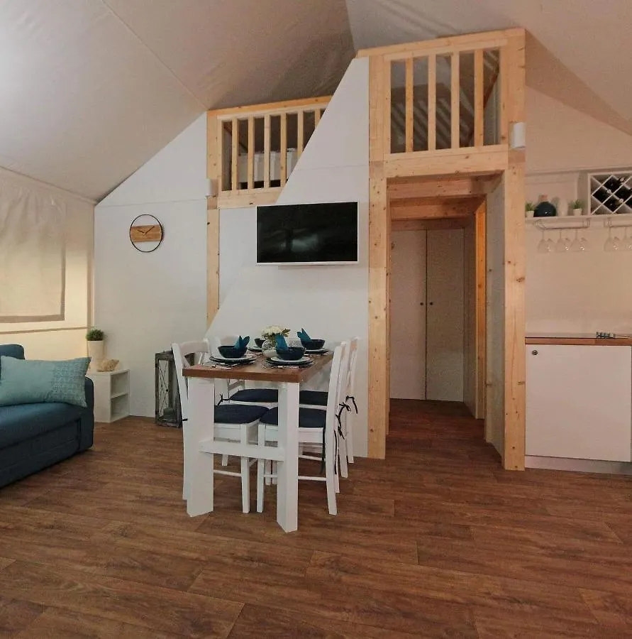 Glamping Ugljan Hotel Zara 0*,
